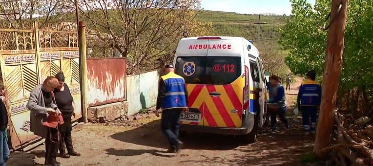 ოკუპანტების მიერ ნაცემი მამაკაცი საავადმყოფოში გადაიყვანეს