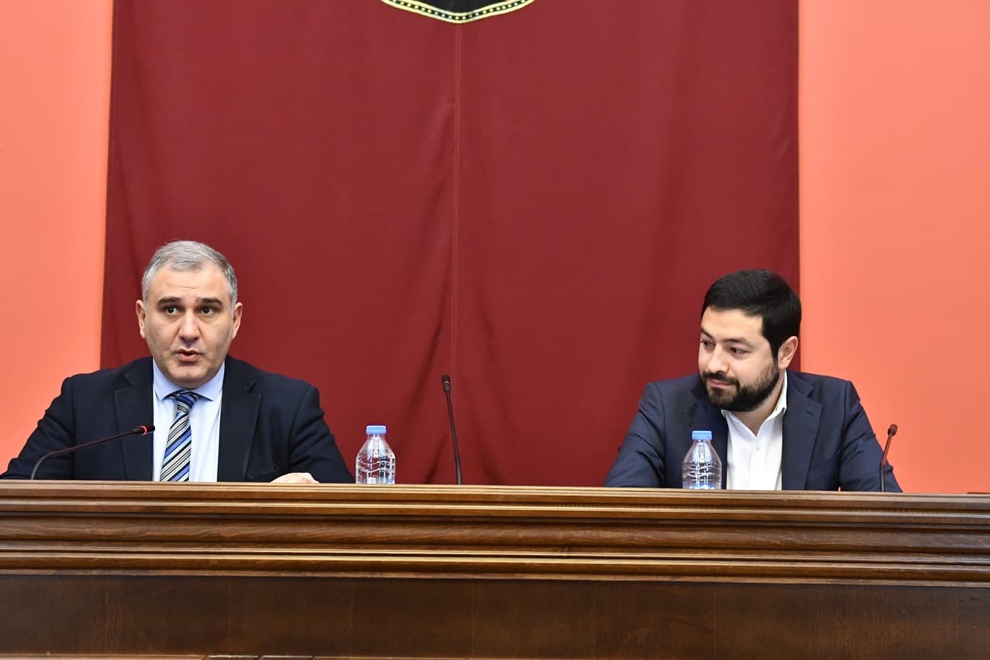 Frontnews image description