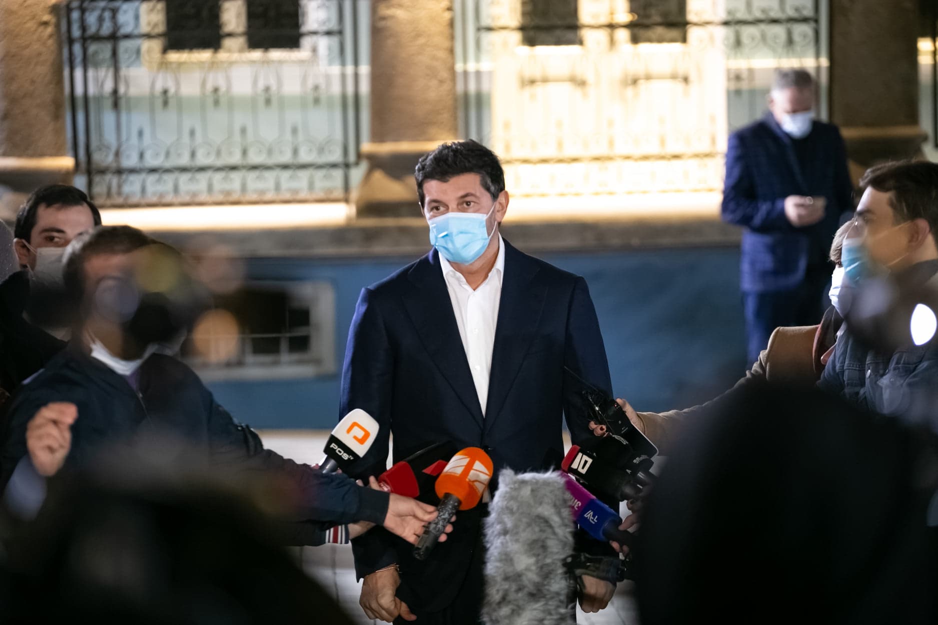 Frontnews image description