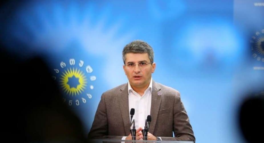 მამუკა მდინარაძე – ოპოზიცია, თუ ოპოზიცია შეიძლება დაერქვას ომის და ღალატის პარტიას, ცდილობდა ყველაფერი გაეყიდა ისე, თითქოს საქართველოს ხელისუფლება საომარი მოქმედებების დროს უკრაინის ხელისუფლებას უპირისპირდება