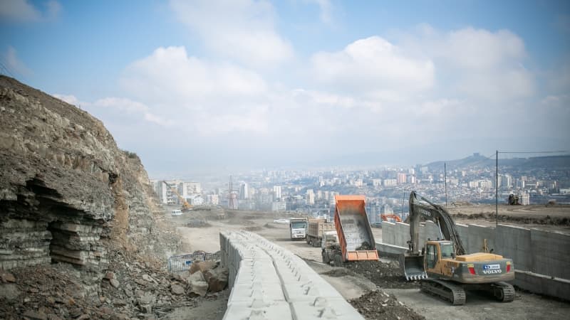 მაჭავარიანის ქუჩაზე საავტომობილო მოძრაობა აგვისტოს ბოლომდე ორმხრივად აღდგება