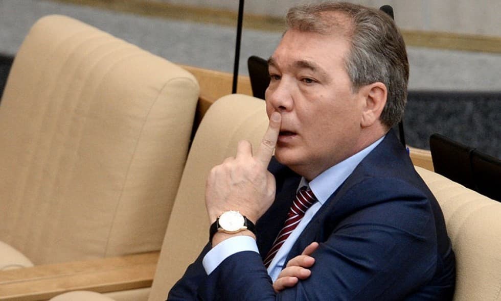 Kalashnikov: It is easier to speak in plain language than with language of guns