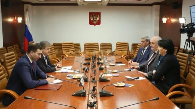 “პატრიოტთა ალიანსის” ლიდერებმა რუსეთის ფედერაციის საბჭოში შეხვედრა გამართეს