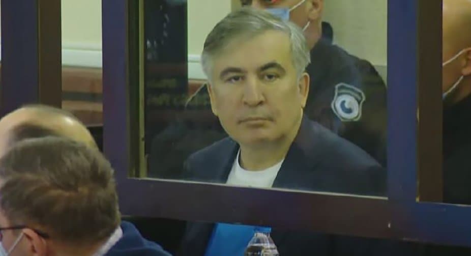 მიხეილ სააკაშვილი – პრაქტიკულად ვერ ვიღებ საკვებს, ალბათ, ამანაც გამოიწვია, კვირას დავკარგე ფეხების კონტროლი, რაც იწვევს ტკივილებს