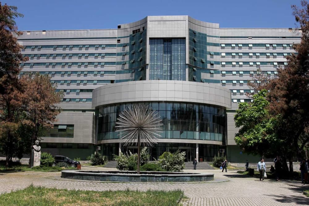 რესპუბლიკური საავადმყოფოს დირექტორმა თანამდებობა დატოვა