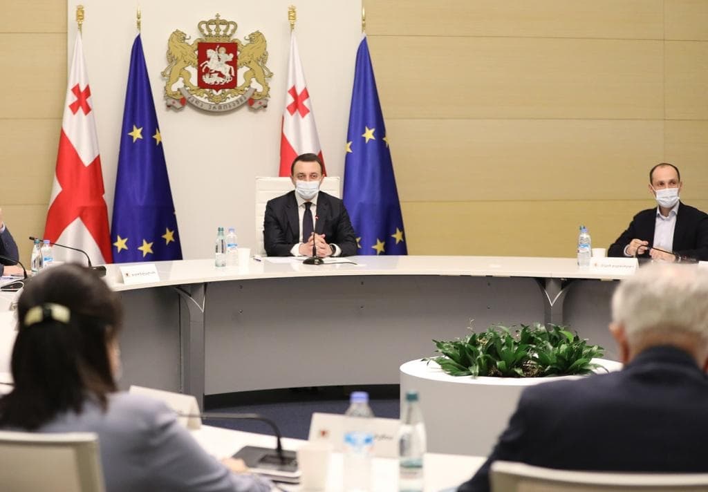 უწყებათაშორისი საკოორდინაციო საბჭო მოქალაქეებს მოუწოდებს, დაიცვან რეგულაციები, ატარონ პირბადე და არ გამართონ აკრძალული ხალხმრავალი ღონისძიებები