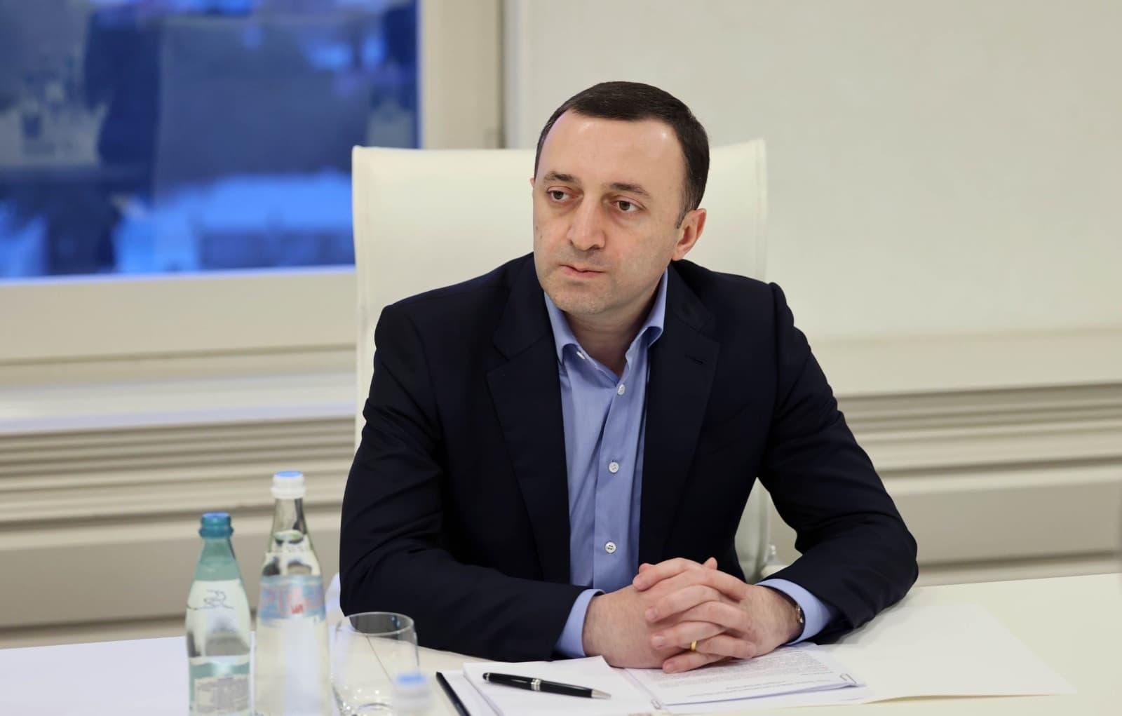 Frontnews image description