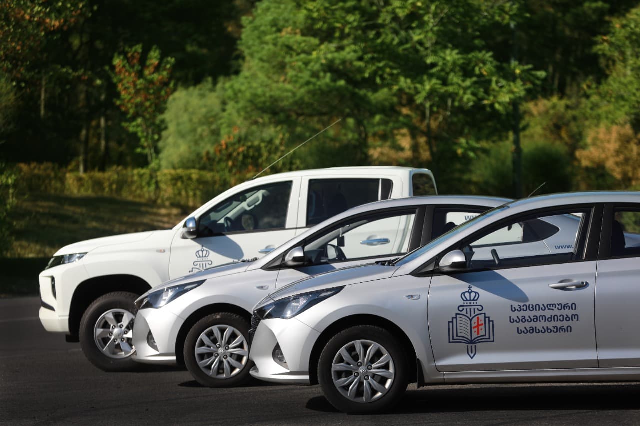 Frontnews image description