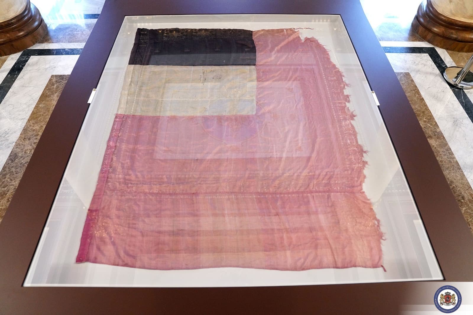 Frontnews image description