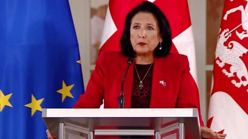 სალომე ზურაბიშვილი – მე და ჩემი ნაბადის პოლიტიკა დამთავრდა ბიძინასთან ერთად, ახლა გადავდივართ ახალ ეტაპზე