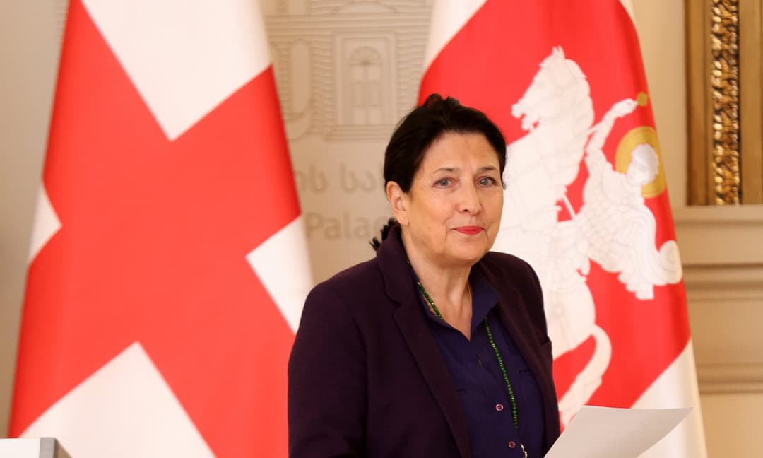 პრეზიდენტმა პარლამენტს ეროვნული ბანკის საბჭოს წევრობის კანდიდატებად ნანა ყეინიშვილი და თეიმურაზ ხომერიკი წარუდგინა