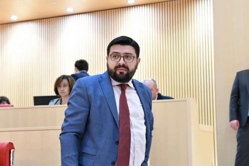 დიმიტრი სამხარაძე – არც არასდროს გაღელვებდათ და არც ახლა გაინტერესებთ ქართველების და საქართველოს ბედი