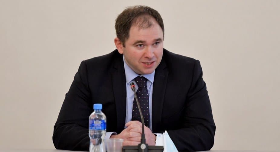 ნიკოლოზ სამხარაძე – სალომე სამადაშვილის განცხადება არის ბოდვა, ის კომიტეტის სხდომებზეც გამოირჩევა თავისი მასხარაობით