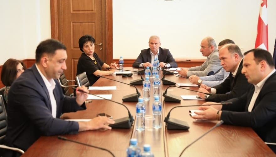 საპროცედურო საკითხთა და წესების კომიტეტმა საკანონმდებლო ცვლილების განხორციელების მიზნით შექმნილი საინიციატივო ჯგუფი რეგისტრაციაში არ გაატარა