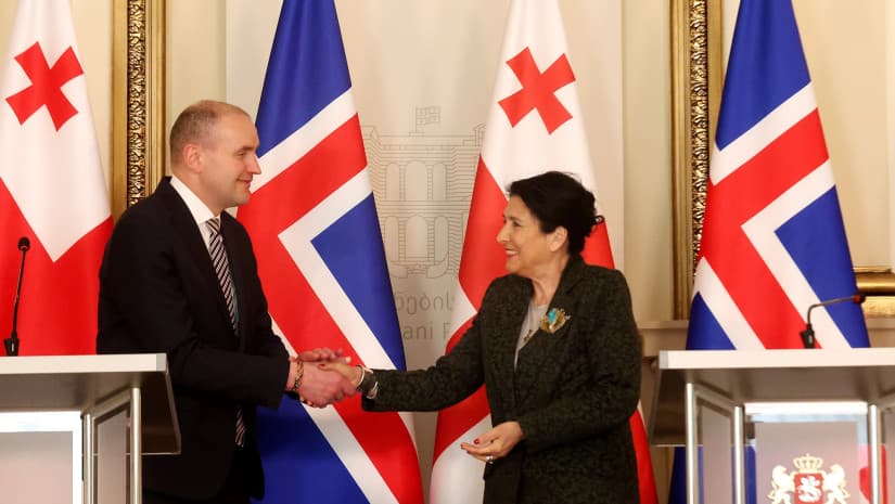 Frontnews image description