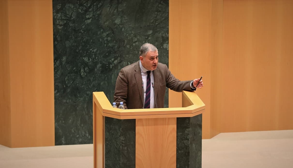 Frontnews image description