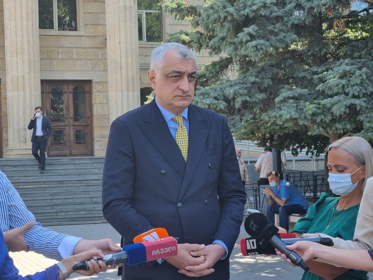 Frontnews image description