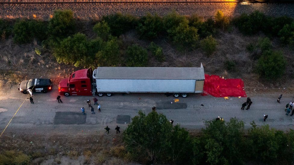 At least 46 found dead in abandoned lorry in Texas