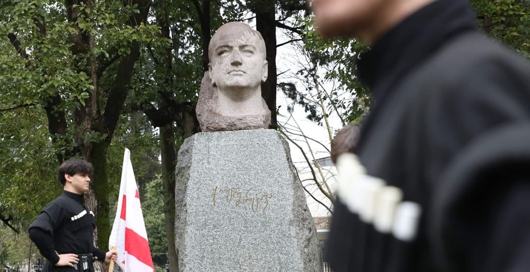 სენაკში ჟიული შარტავას 80 წლის იუბილეს აღნიშნავენ