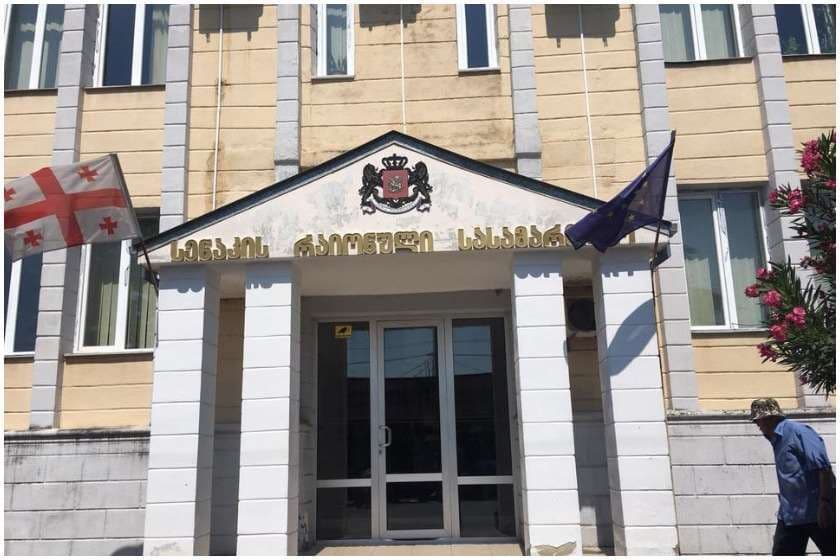 Frontnews image description