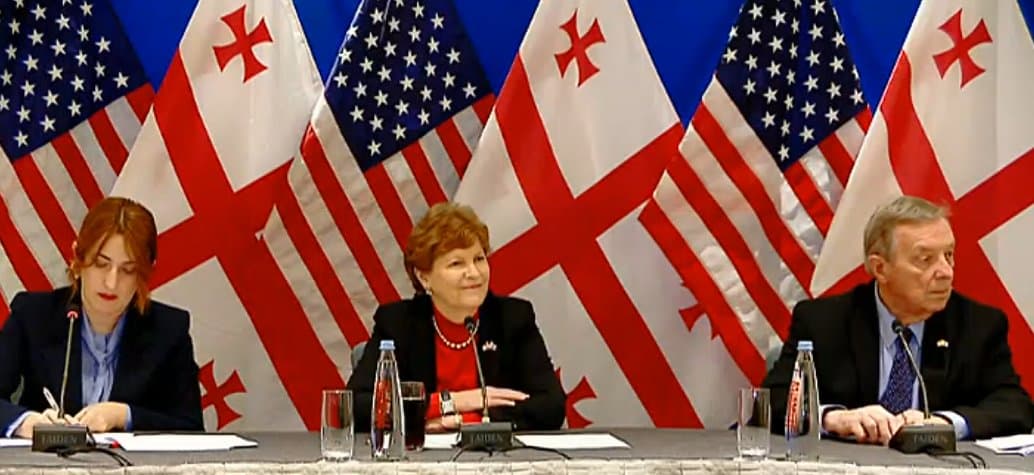 ჯინ შაჰინი – ძალიან მკაფიოდ ვიტყვი, რომ საქართველოს პარლამენტში წარდგენილი კანონპროექტი არ არის აშშ-ის კანონის მსგავსი, რუსული კანონის მსგავსია