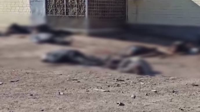 ჩერნიგოვში რუსმა სამხედროებმა პურის რიგში მყოფებს გაუხსნეს ცეცხლი – დაიღუპა 10 ადამიანი