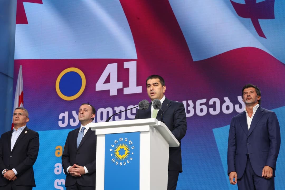 შალვა პაპუაშვილი – 26 ოქტომბერს ქუდზე კაცი უნდა გამოვიდეთ და კიდევ ერთხელ, ერთ ქართულ ლაშქრად უნდა შევიკრათ, არა ხმლით, არამედ ხმით