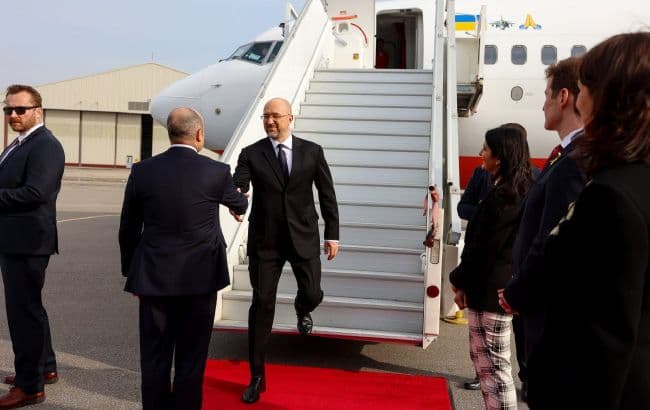 Frontnews image description