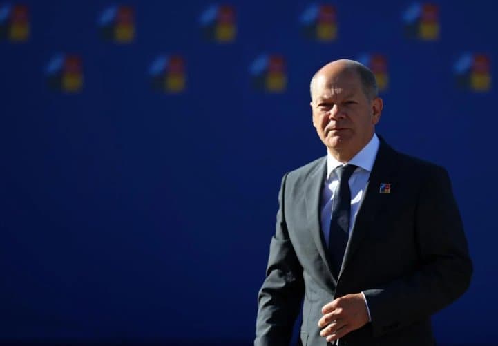 შოლცი – გერმანია არ დაუჭერს მხარს უკრაინისთვის თავს მოხვეულ სამშვიდობო შეთანხმებას, ამით მხოლოდ პუტინი მოიგებს