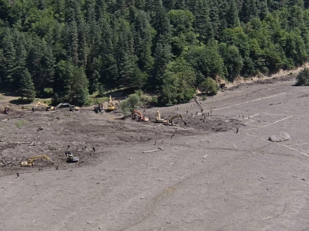 Search of missing in Shovi landslide will continue until “slightest chance” of finding bodies – official