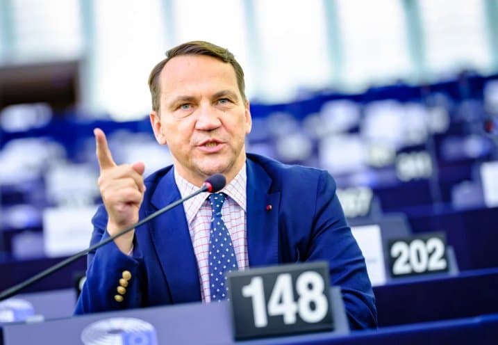 პოლონეთის საგარეო საქმეთა მინისტრი ნატოს მოუწოდებს, რუსეთის შესაძლო შეჭრისთვის მოემზადოს