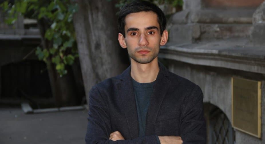 Frontnews image description