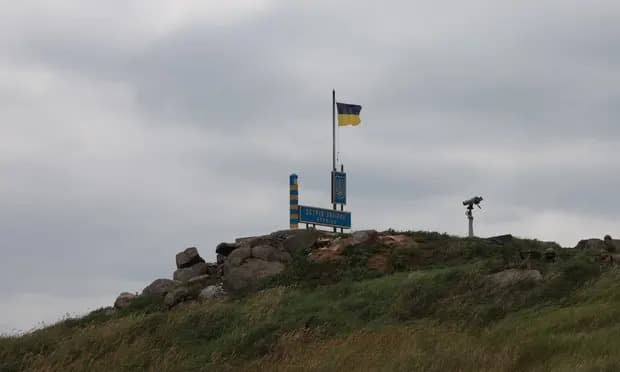 Kyiv retakes control of Snake island