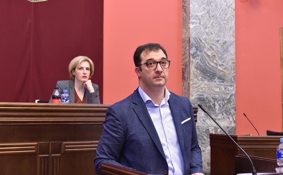 აზარტული და მომგებიანი ონლაინ თამაშების სფეროში ახალი რეგულაციები შემოდის