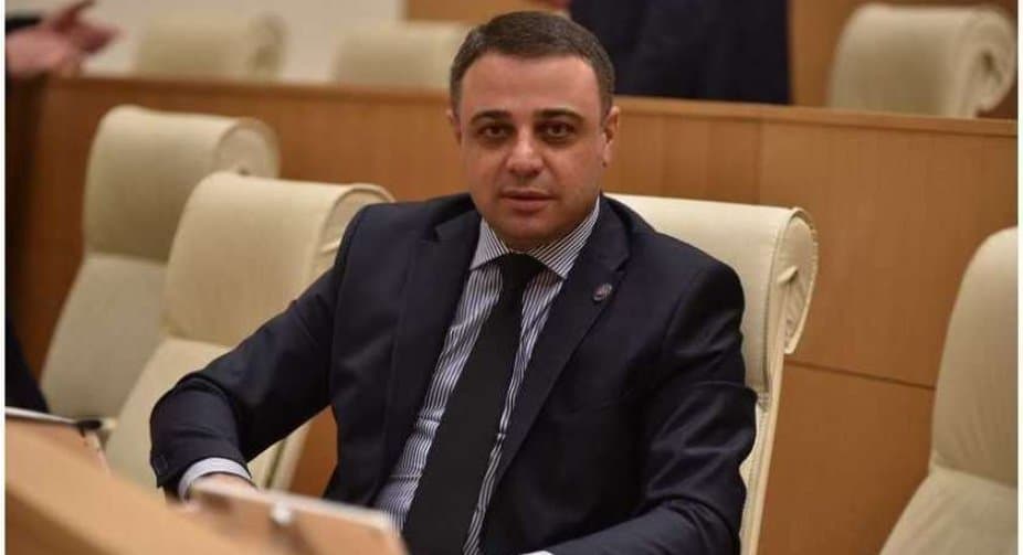 ალუდა ღუდუშაური – გიორგი ვაშაძე ომახიანად გამოდის ხოლმე, მაგრამ ბუნებრივად არის ისეთი მშიშარა და მხდალი