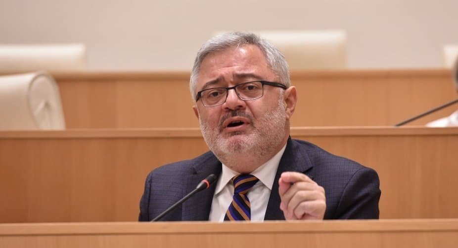 დავით უსუფაშვილი – პოლიტიკური მოვაჭრეების იარლიყი რომ აკვრიათ შუბლზე და კულუარული გარიგებების დიდოსტატები არიან, ახლა ცდილობენ სხვას მიაწებონ ეს იარლიყი უსაფუძვლოდ