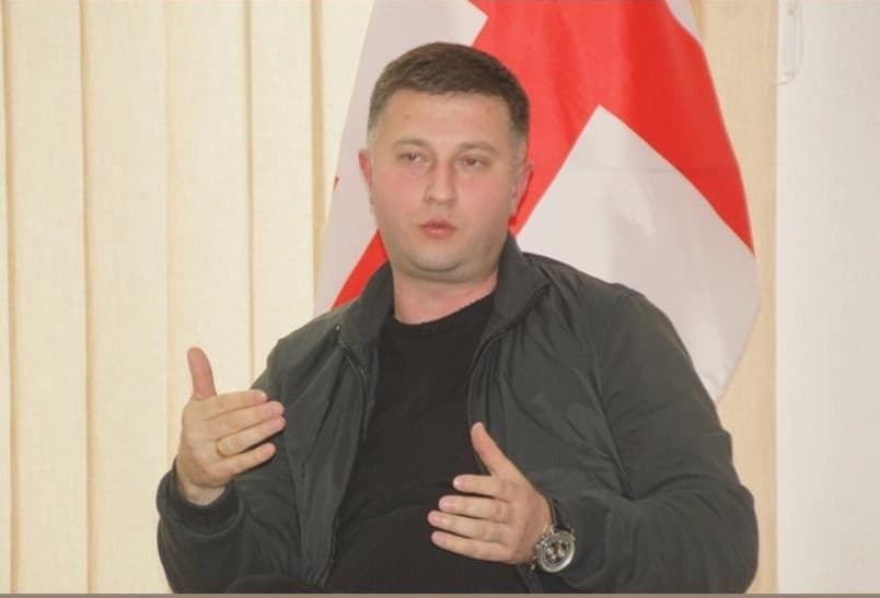 ონის მერი მუნიციპალიტეტში მცხოვრებ ახალგაზრდებს შეხვდა