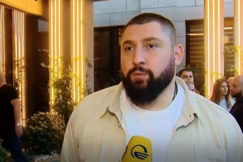 Frontnews image description