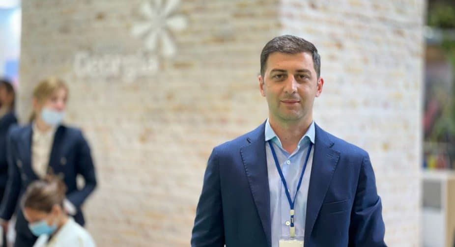 Frontnews image description