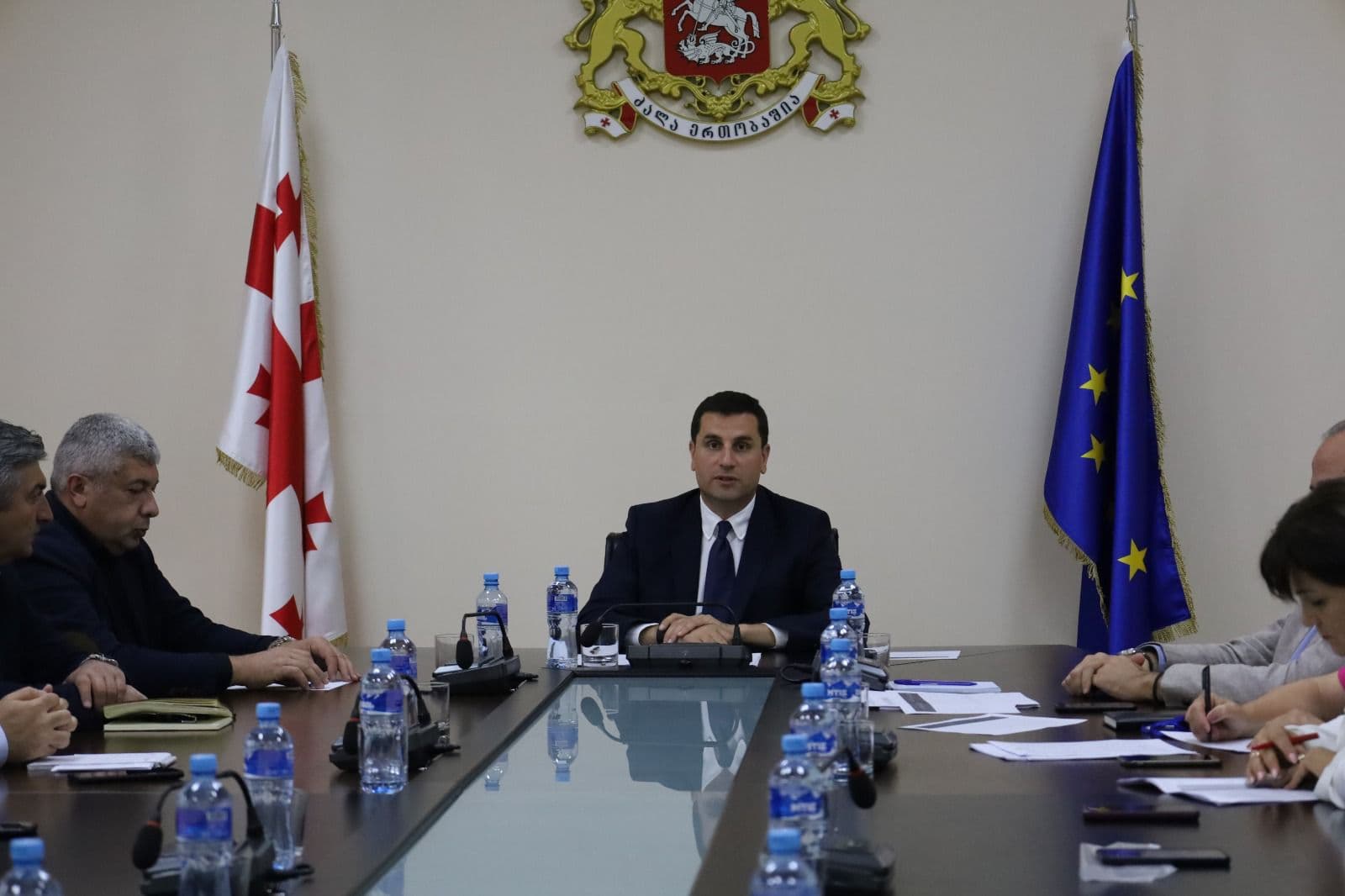 Frontnews image description