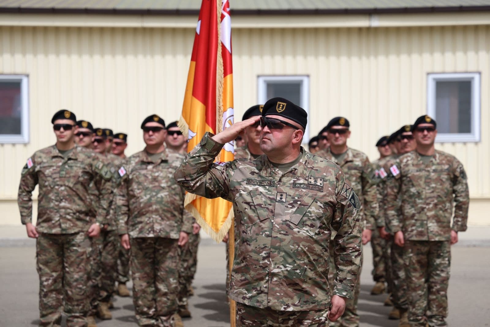 Frontnews image description