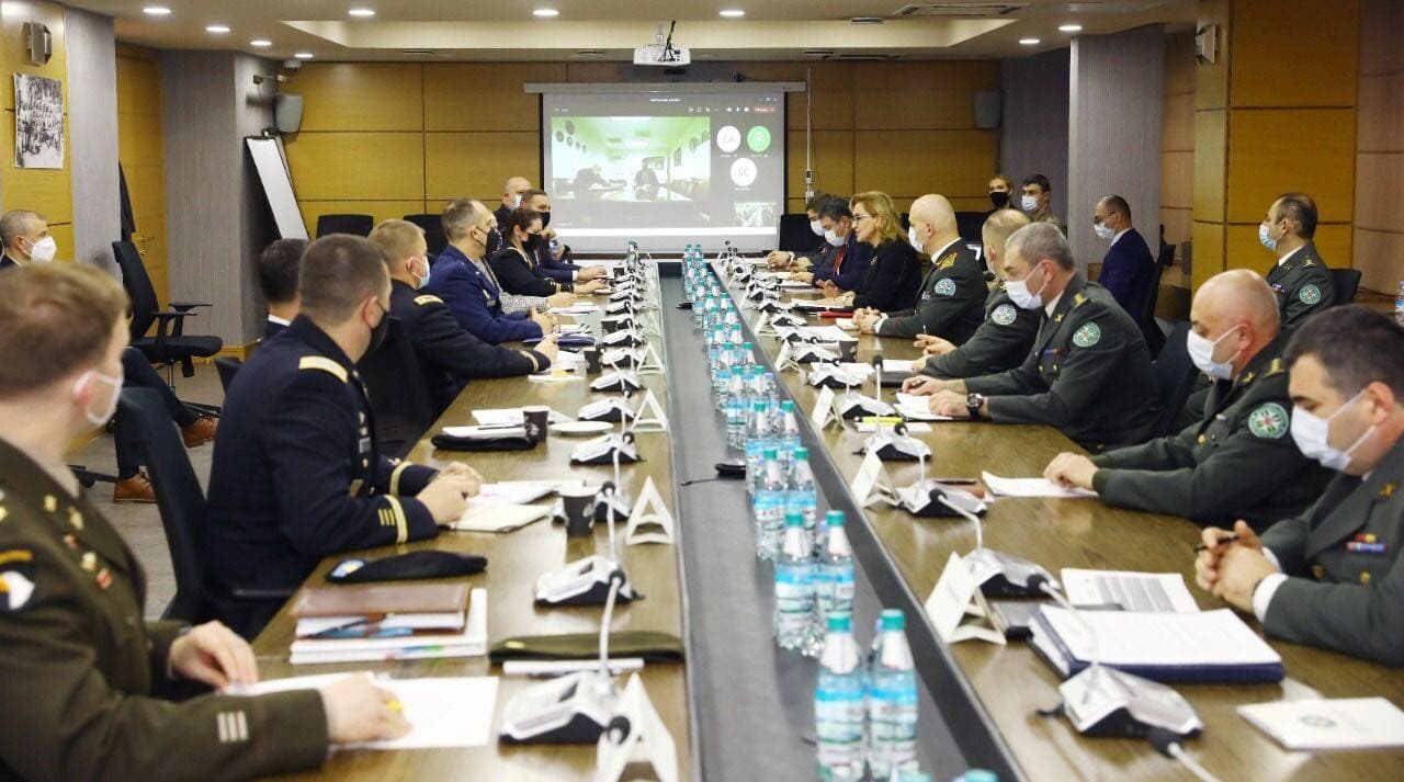 Frontnews image description