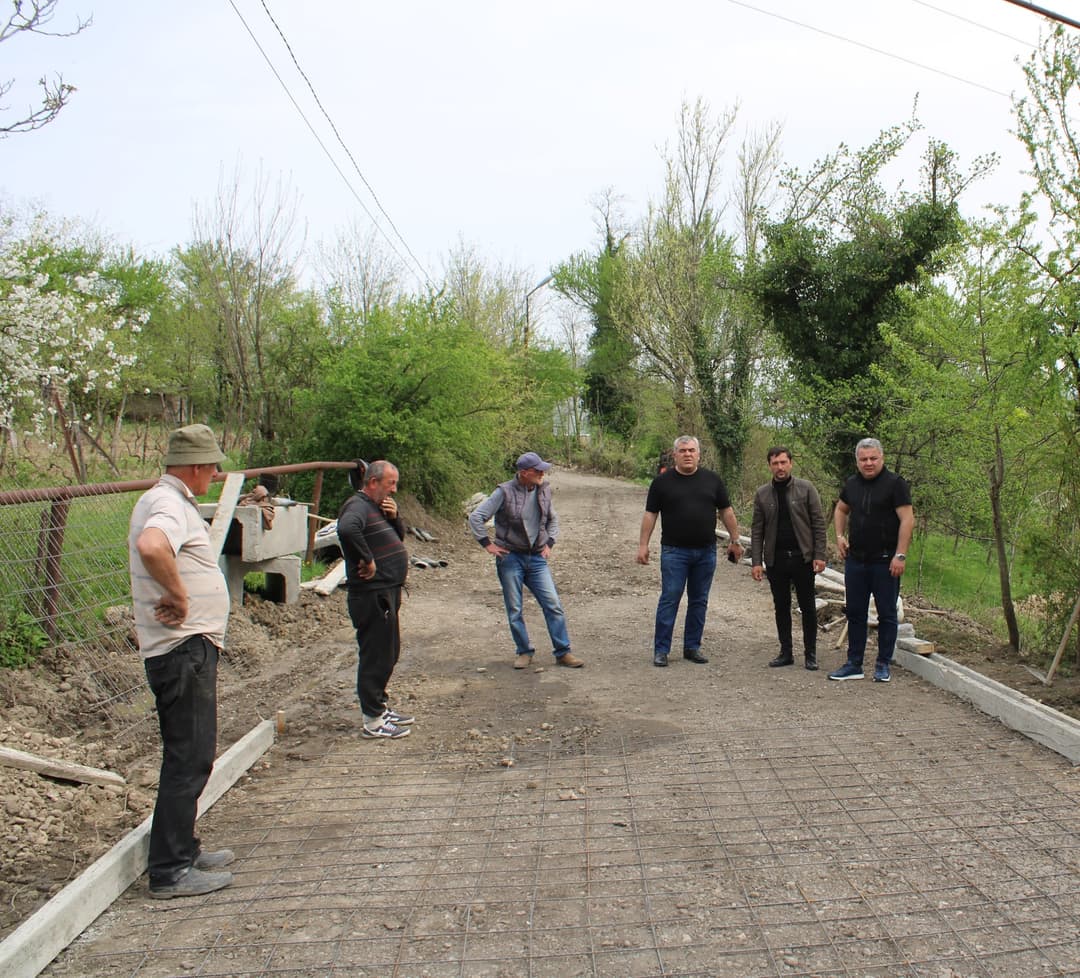 თერჯოლაში, პუშკინის ქუჩაზე საავტომობილო გზის რეაბილიტაცია აქტიურ ფაზაშია