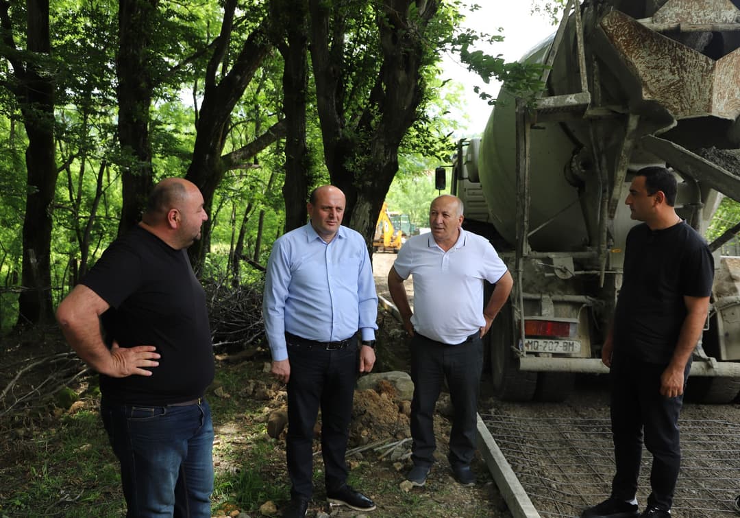 თერჯოლის მუნიციპალიტეტის მერი სოფელ გოდოგანში სარეაბილიტაციო სამუშაოებს გაეცნო