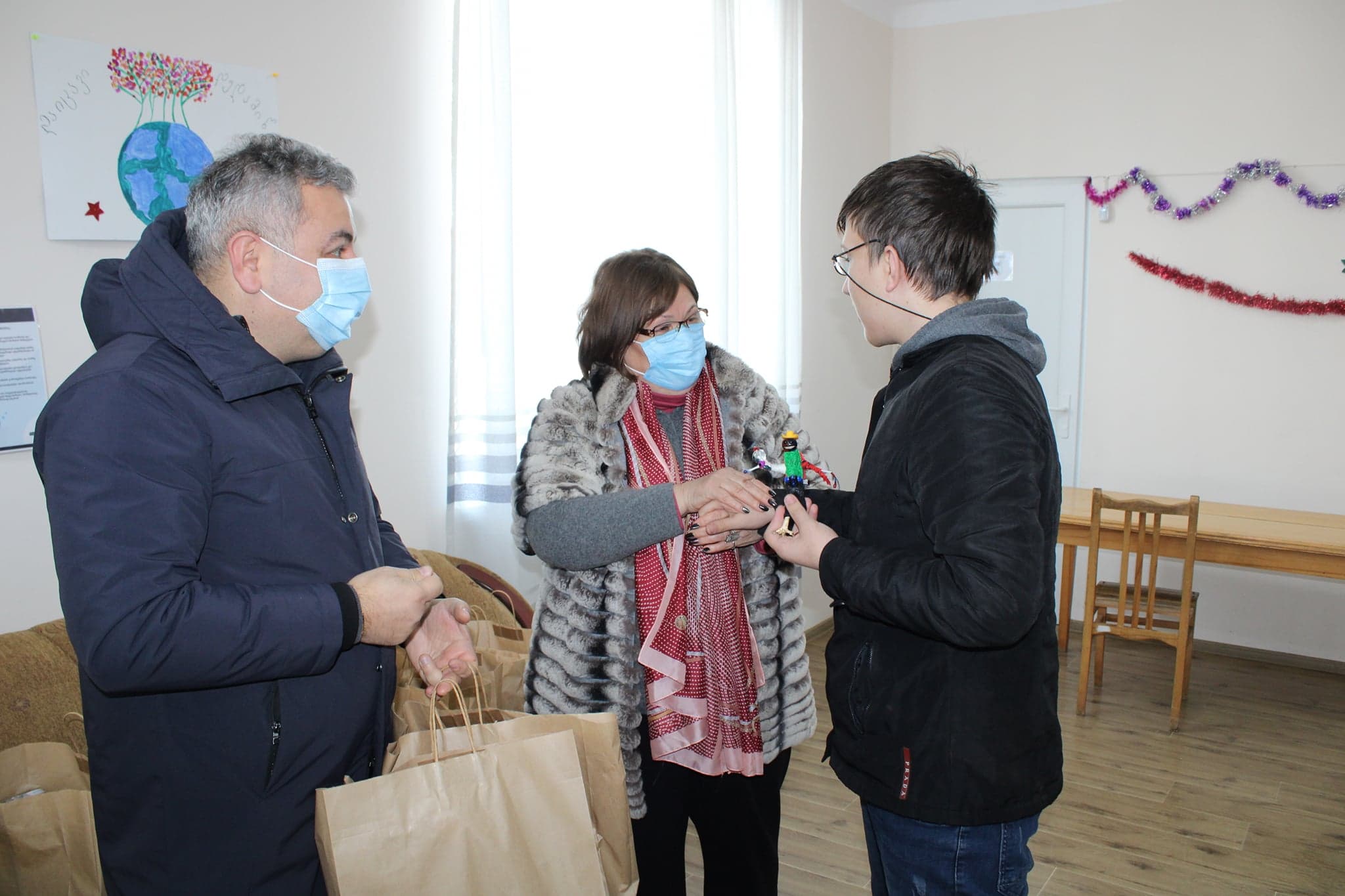 Frontnews image description