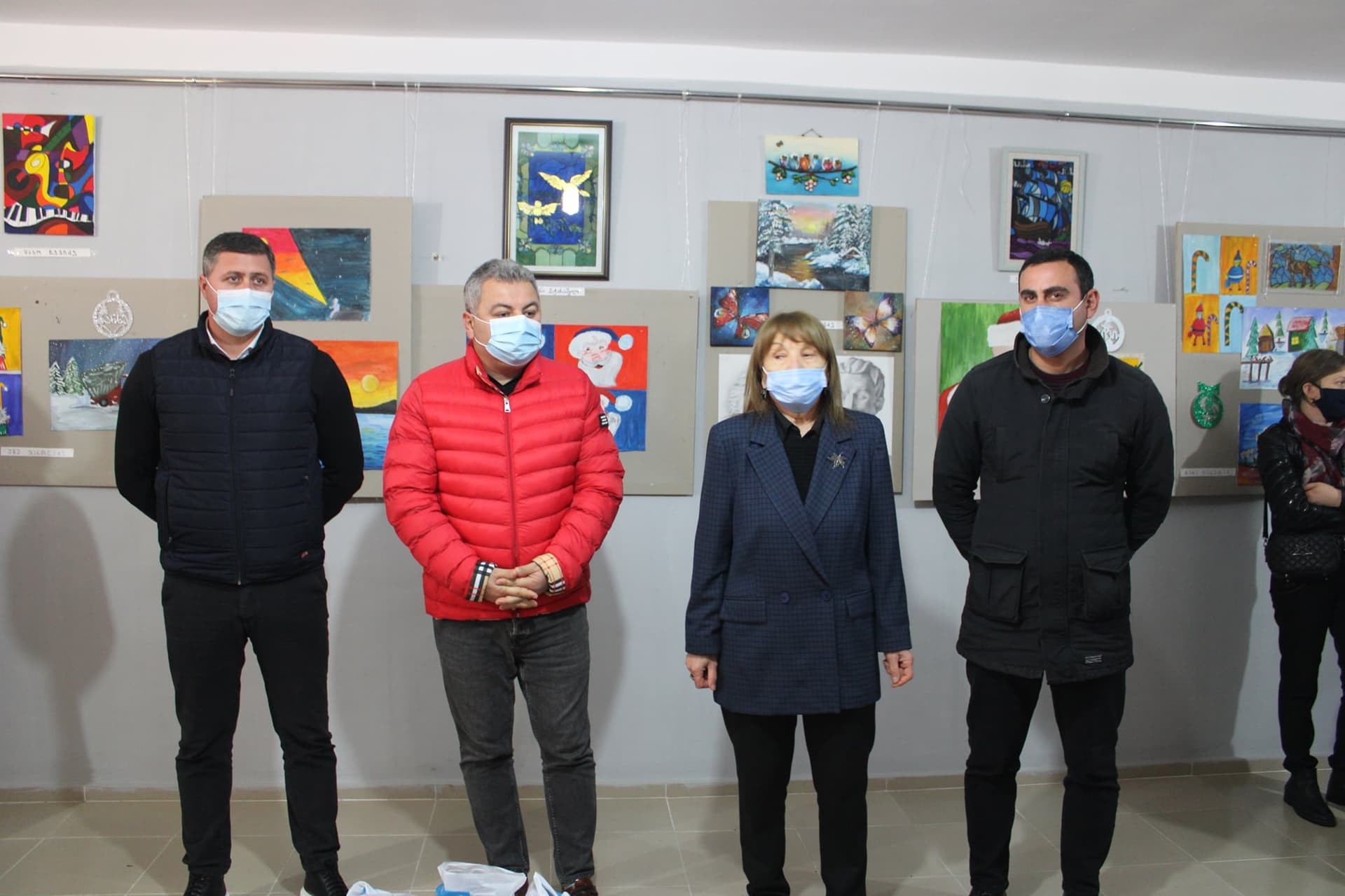 Frontnews image description