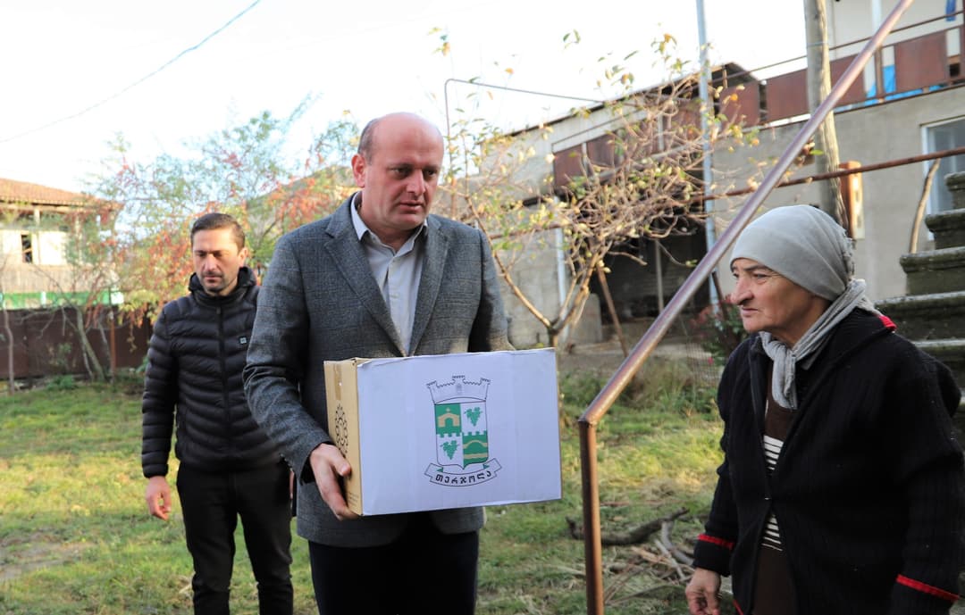 თერჯოლის მერის მოვალეობის შემსრულებლის ინიციატივით, ბარბარობის დღესასწაულთან დაკავშირებით სასურსათო ამანათების გაცემა დაიწყო