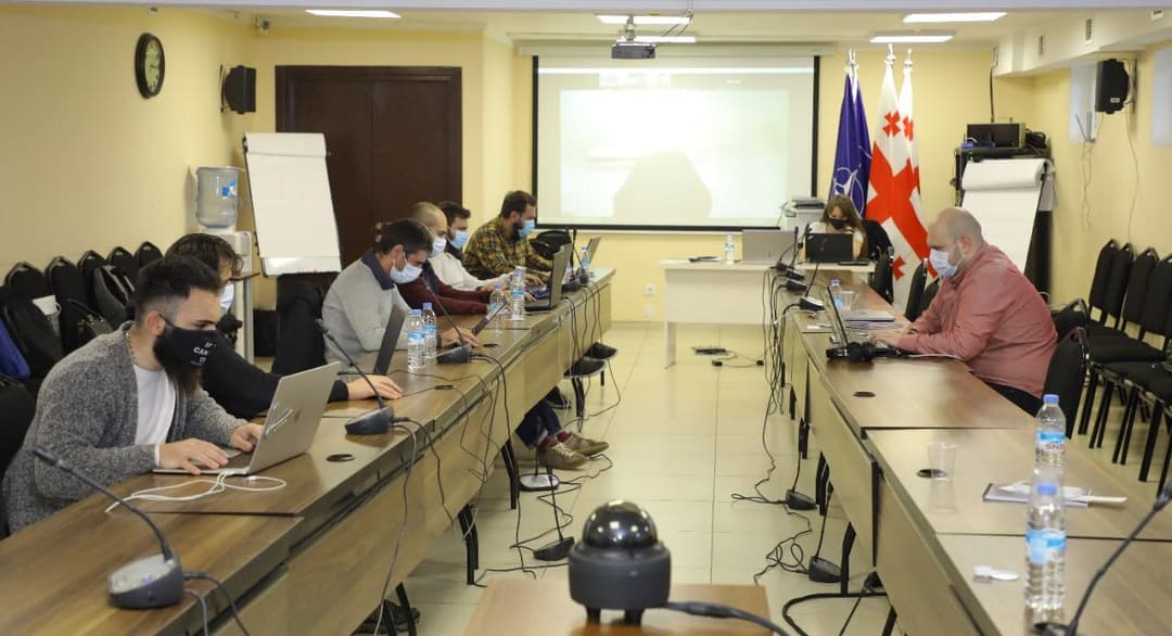 თავდაცვის ინსტიტუციური აღმშენებლობის სკოლაში IT სპეციალისტებისთვის კიბერუსაფრთხოების ტრენინგი ჩატარდა