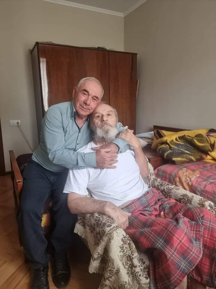 “ოდესღაც ადამიანი-ლეგენდა ლევან თედიაშვილი სახელმწიფოსგან მიგდებული და ყველასგან მიტოვებულია”