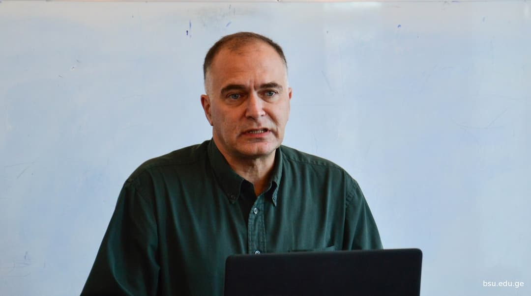 გიგი თევზაძე – ივანიშვილი არ წყვეტს, გაუშვებენ თუ არა სააკაშვილს, მან არ იცის, ხვალ რას ეტყვიან